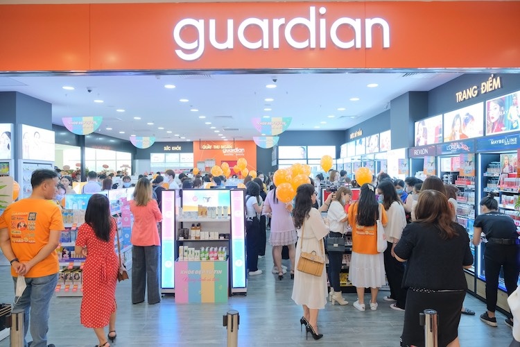 Giới thiệu về hệ thống cửa hàng Guardian