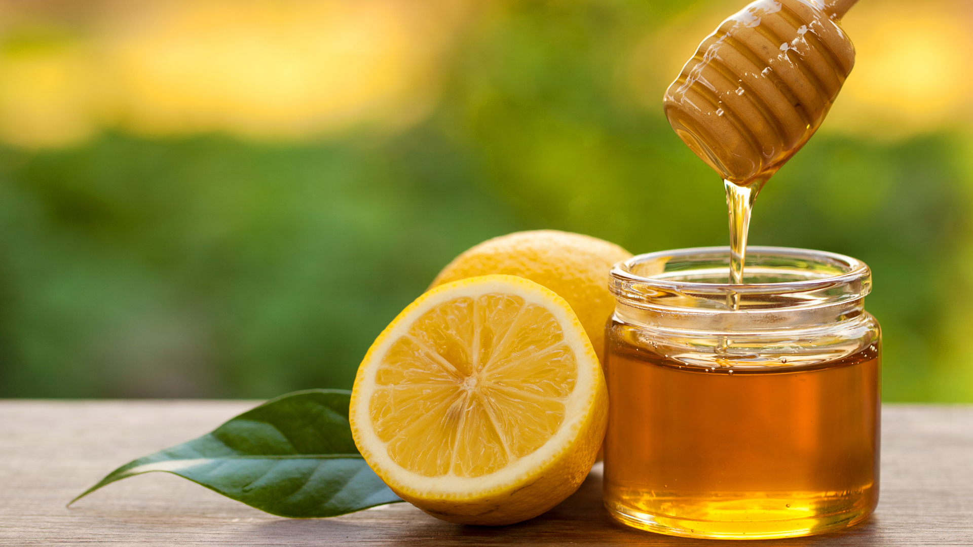 Gửi dầu gió, mật ong chanh từ Việt Nam